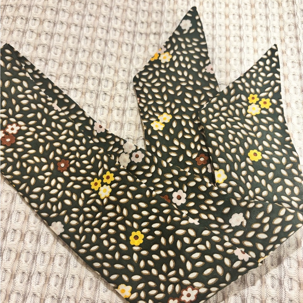 Madewell silk floral polka dot skinny scarf bandana - Picture 2 of 4